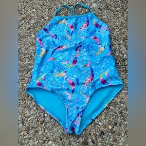 Girls‎ plus size bathing suit.